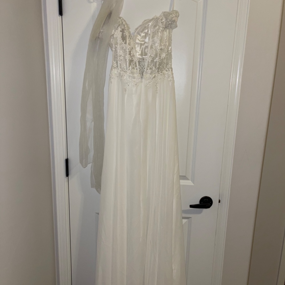 Dress - Picture 6 of 12